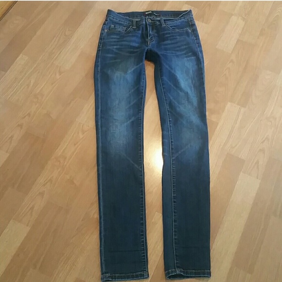 UO//BDG cigarette skinny jeans - Picture 3 of 5